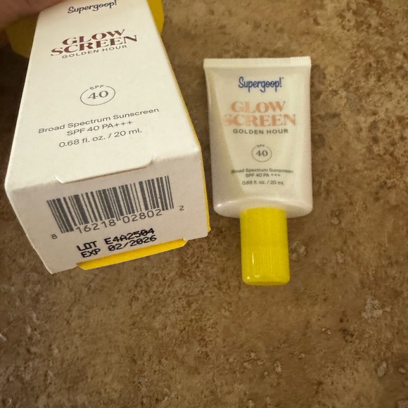 Supergoop! GlowScreen - Picture 3 of 4